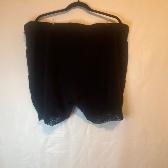 TORRID Biker Shorts, Size 4X - Picture 2 of 2